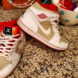 Jordan retro 1 hare edition